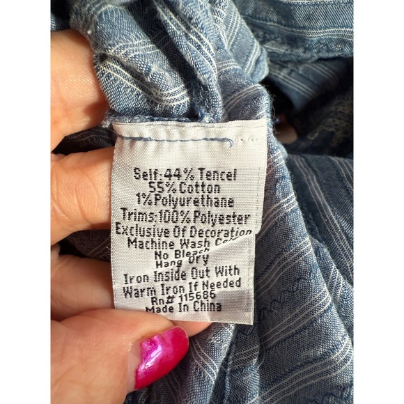 Johnny Was Workshop Embroidered Tunic Top Blue Floral Bohemian Small - Picture 7 of 8